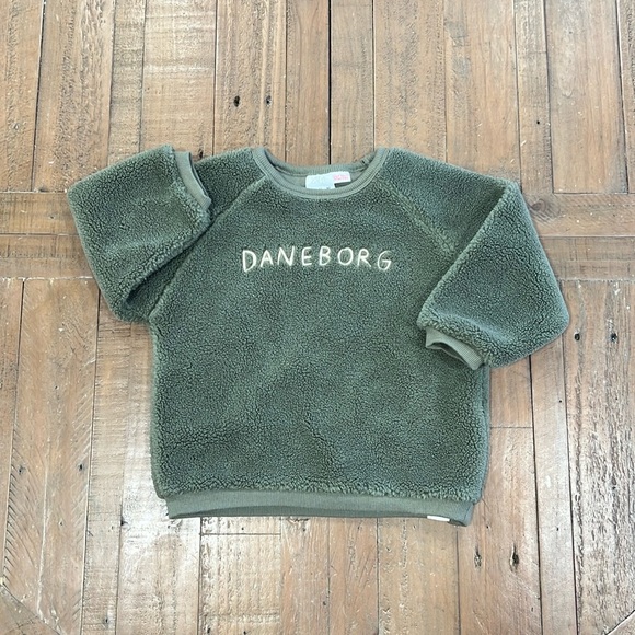 Zara Daneborg fuzzy Sherpa sweatshirt - Picture 1 of 5